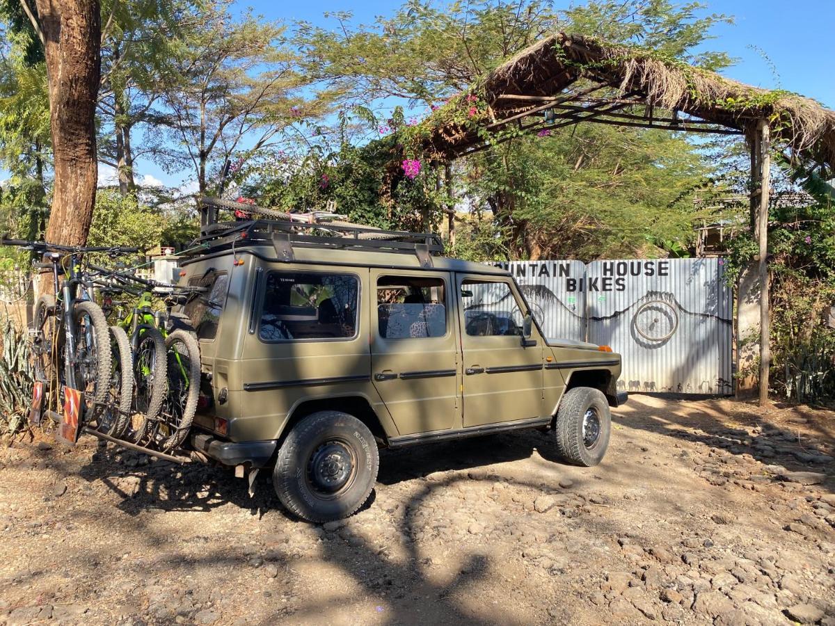 Hostel Mountain Bikes House Moshi Exterior foto