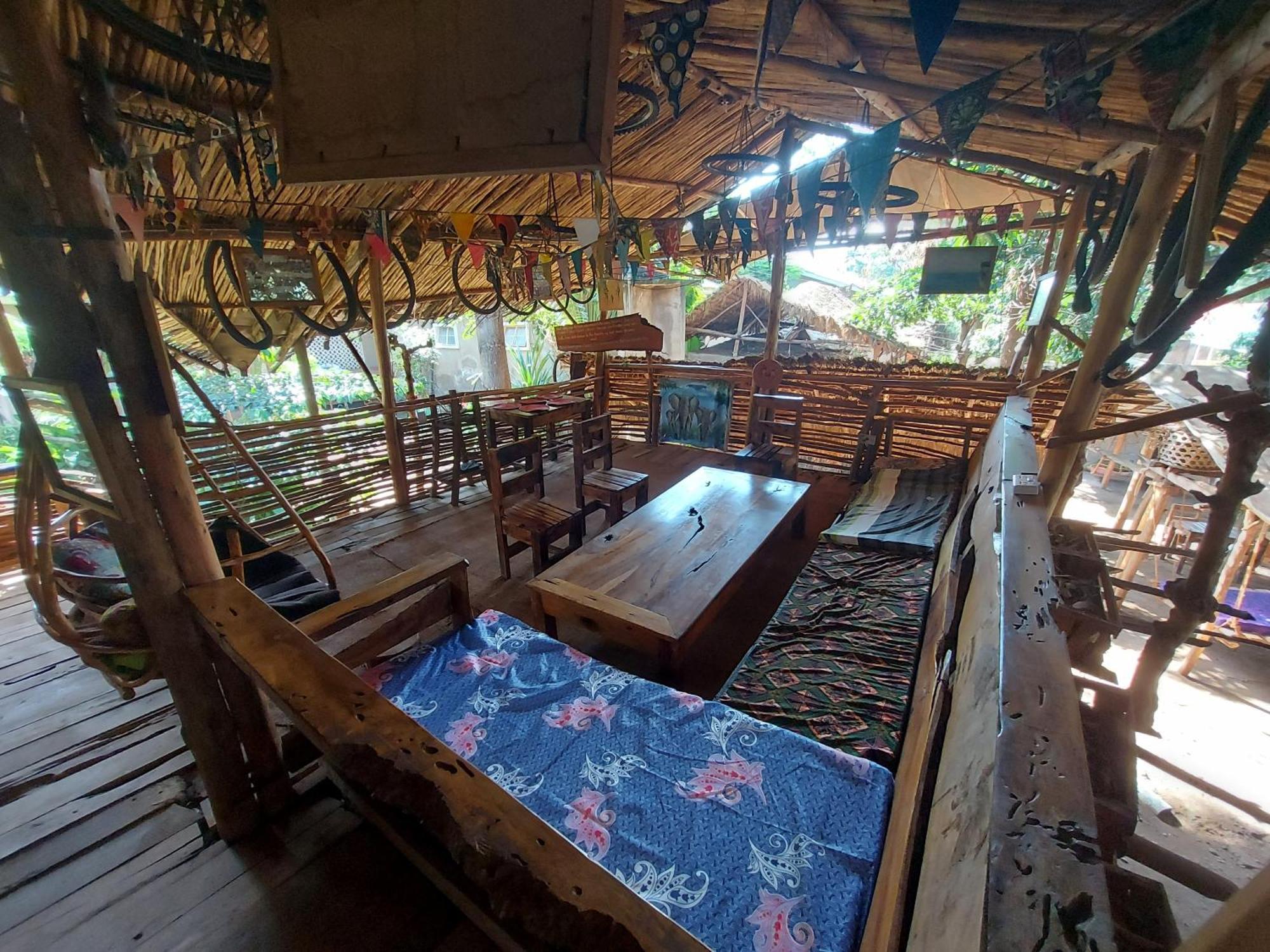 Hostel Mountain Bikes House Moshi Exterior foto