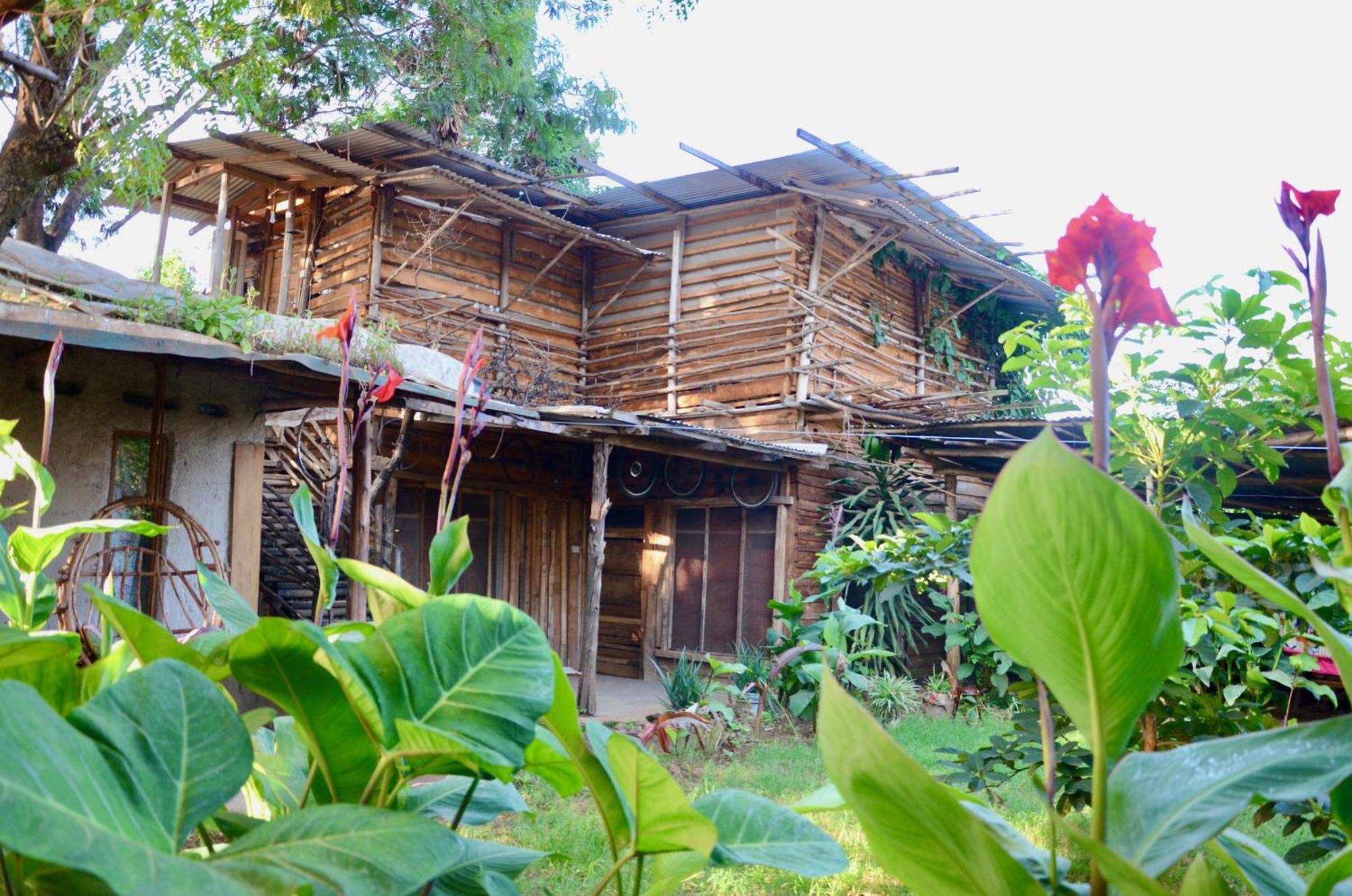 Hostel Mountain Bikes House Moshi Exterior foto