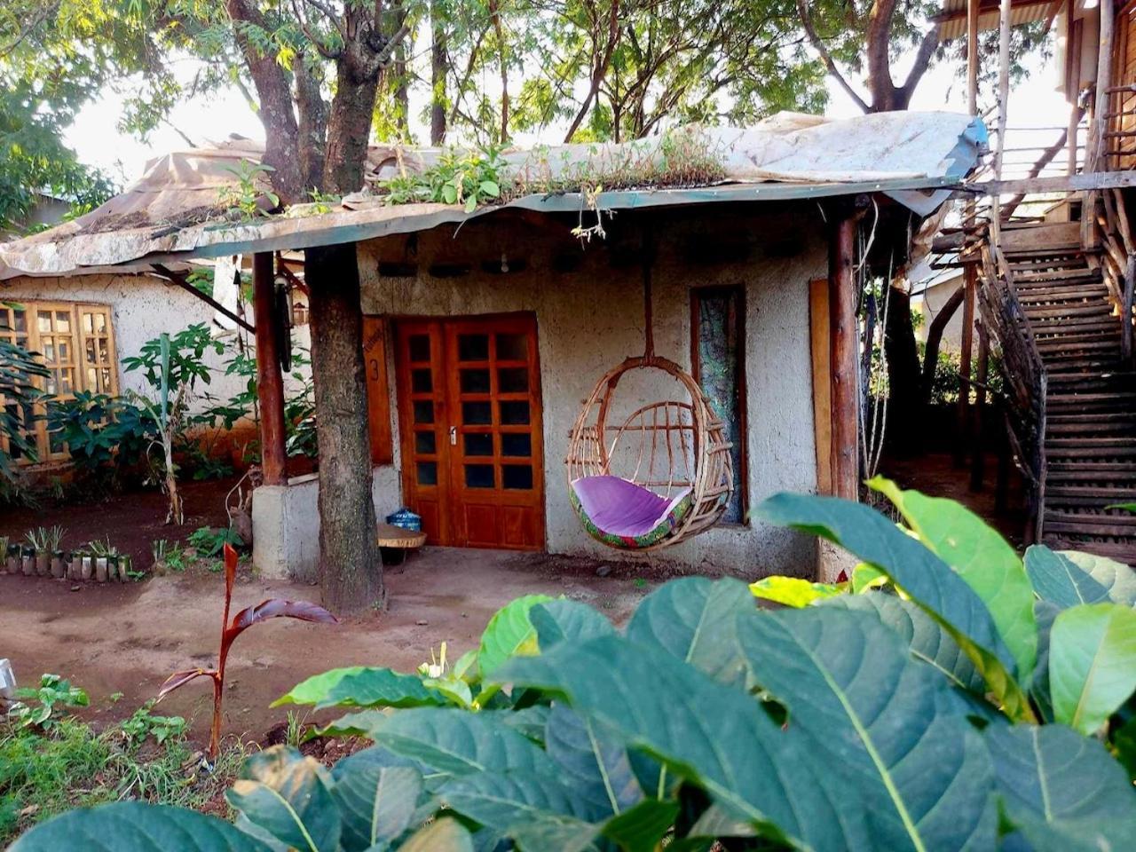 Hostel Mountain Bikes House Moshi Exterior foto